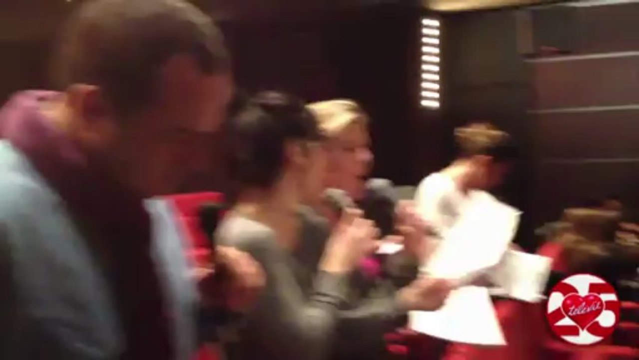 Le band des animateurs en pleine répétition pour le Télévie !