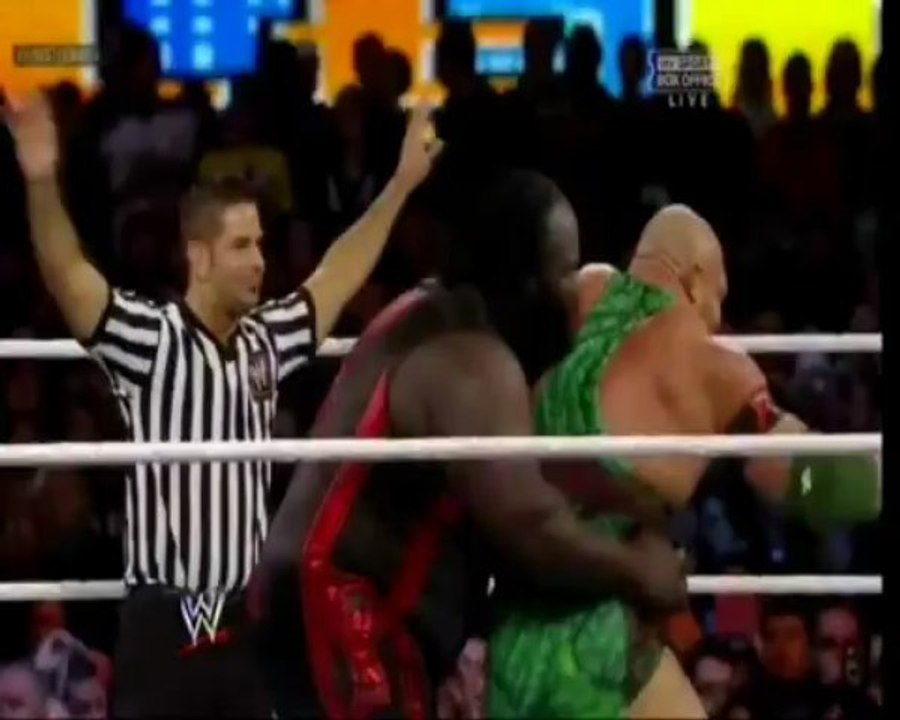 Mark Henry vs Ryback - Wrestlemania 29 - by SMART!