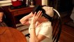 Une mamie teste l'Oculus Rift