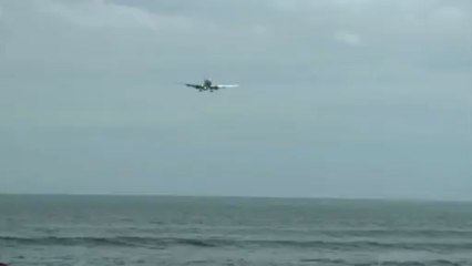 Bali investigators begin retrieving jet wreckage