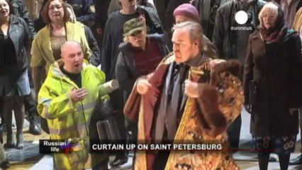 Ukraine: Police break up protest outside president's...