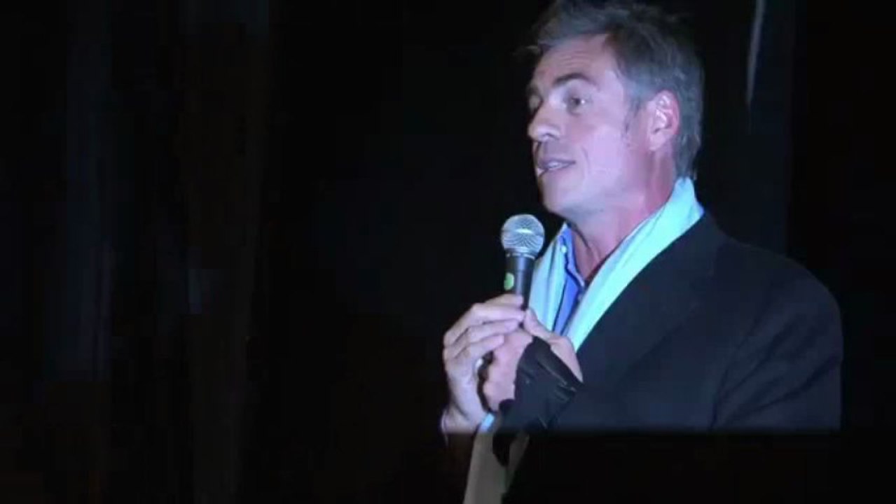 Bruno Gaccio sur les promesses en suspens du candidat Hollande