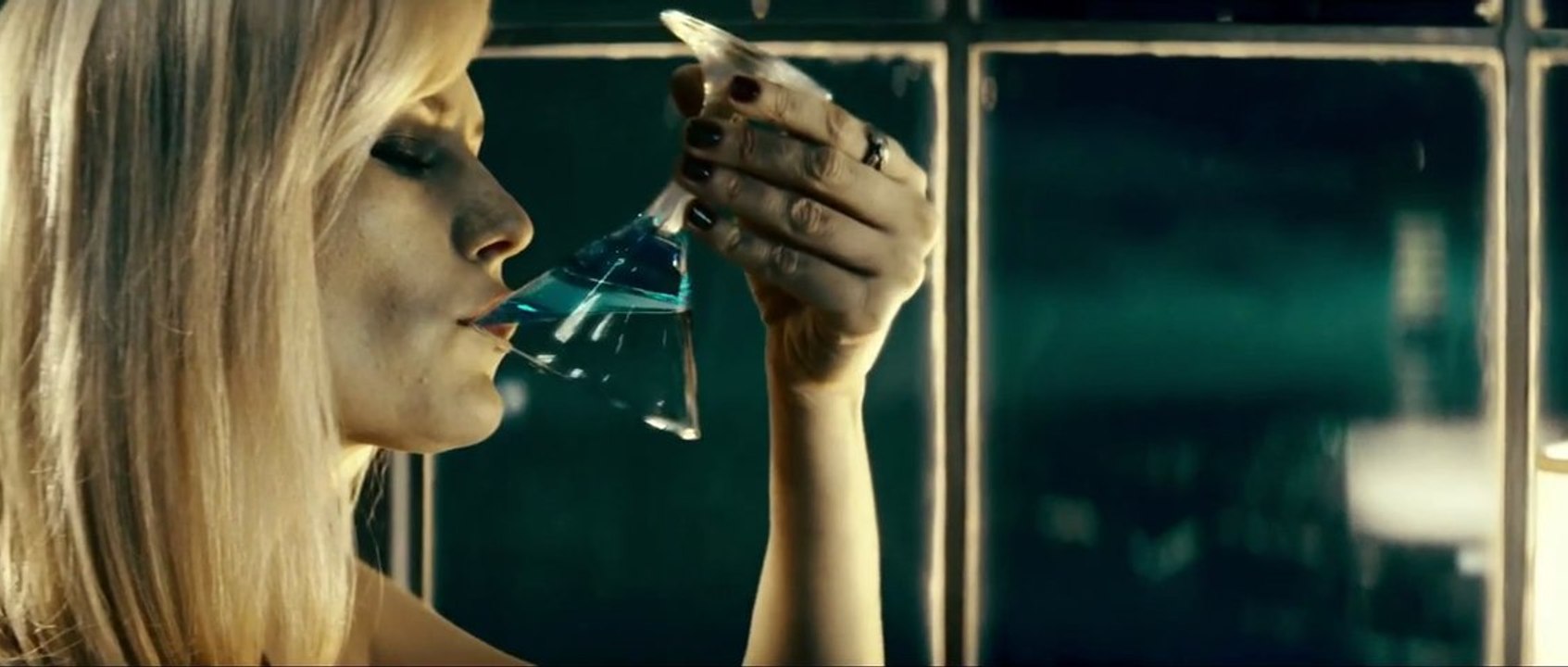 Upside Down - Extrait: Le Tango [VOST|HD1080p]