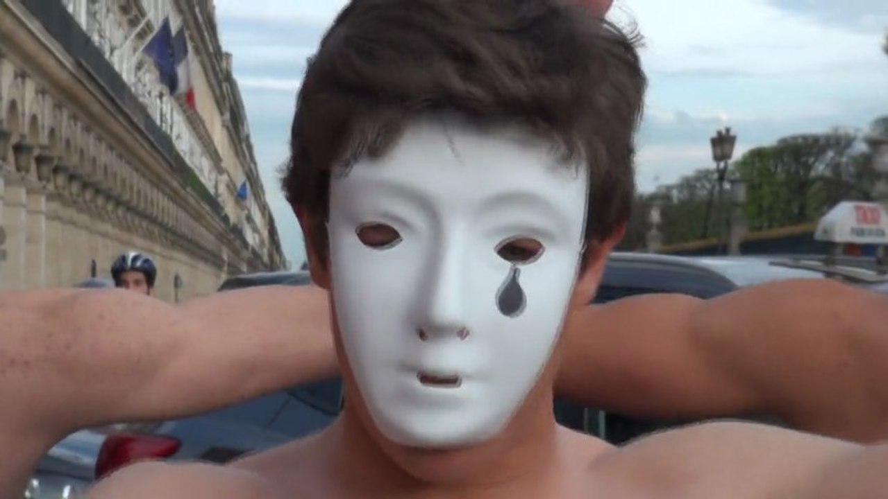 Les Hommen -  rue de Rivoli - Paris