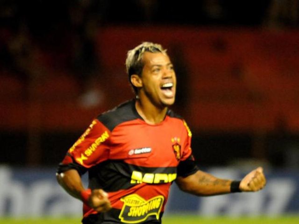 Le superbe slalom de l'ancien Marseillais, Marcelinho !