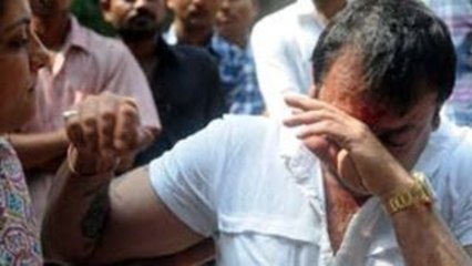 Sanjay Dutt makes 200 people cry on Policegiri sets!