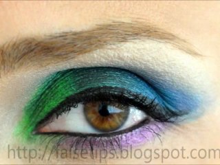 Electric Renklerde Makyaj Uygulama Electric Make Up 2