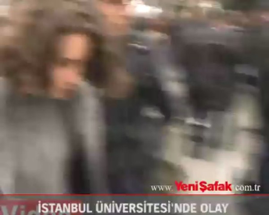 İstanbul Üniversitesi'nde olay
