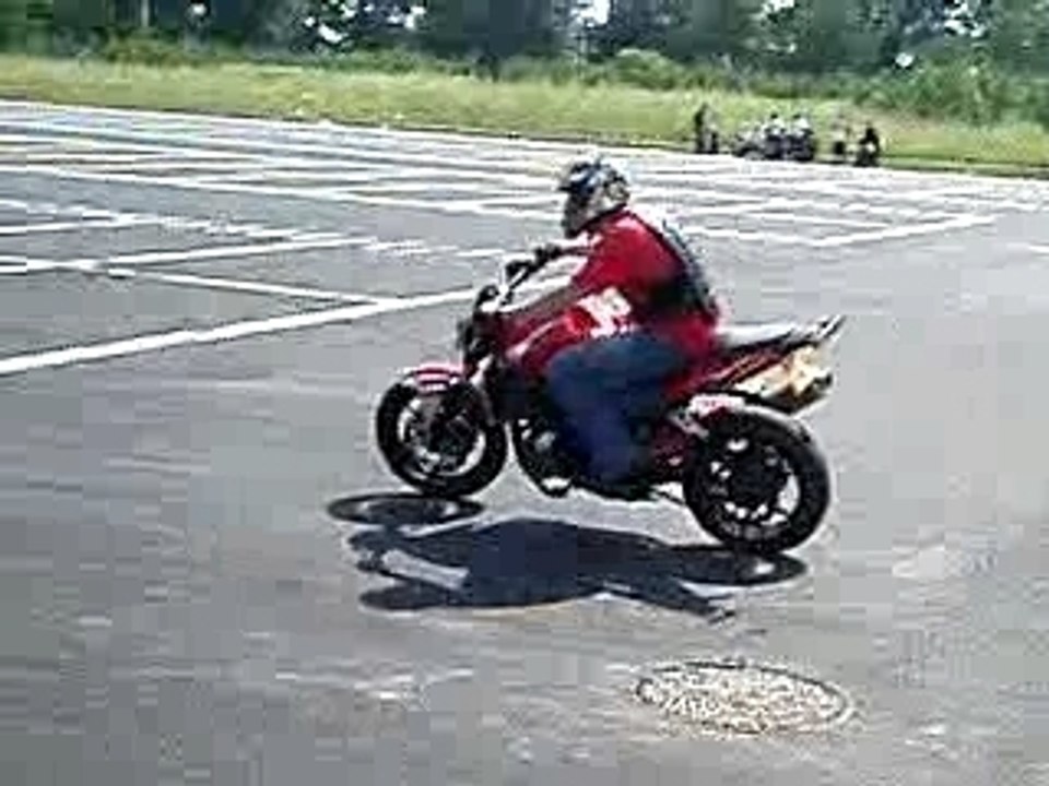 91 stunter petit wheeling propre Z750