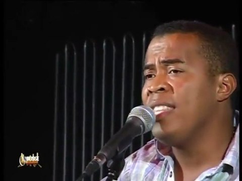 MANALY - Aza alefa an'afobe (gasy - malagasy)