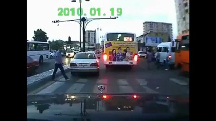 Cars Crashs Compilation April 2013 #2