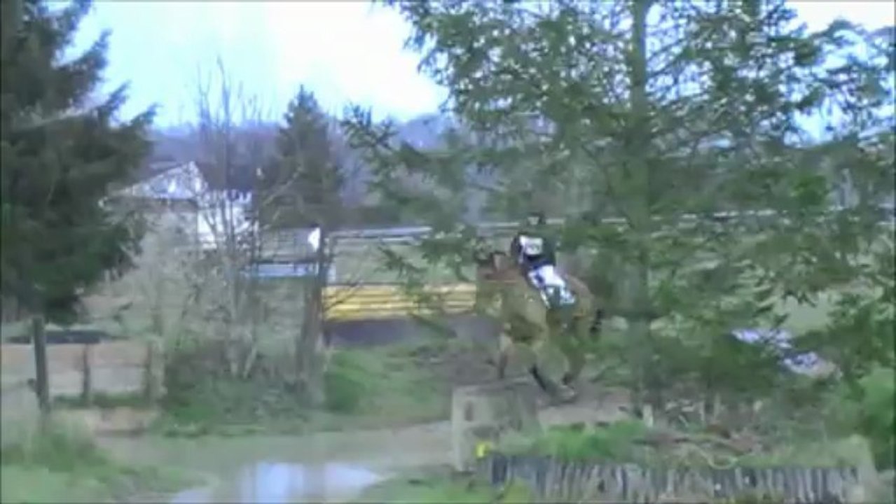 UN DE FOLIE CROSS 5ANSB BONNEVILLE 09042013