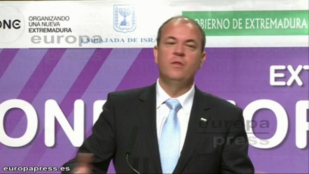 Monago propone a Andalucía mirar a Extremadura