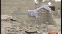 Aftershocks rattle Pakistan and Iran after 7.8 quake