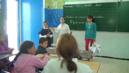 El mourouj 2 - école Ibn Khaldoun - la jeune fille et la vieille