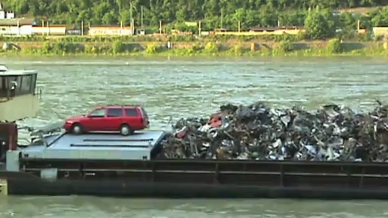 Entspannungsvideo mit Raddampfer Goethe und Rheinschiffen bei Kaub am Rhein