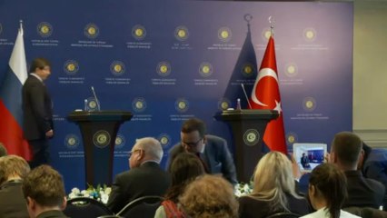 Le rôle des Amis de la Syrie "négatif", selon Lavrov