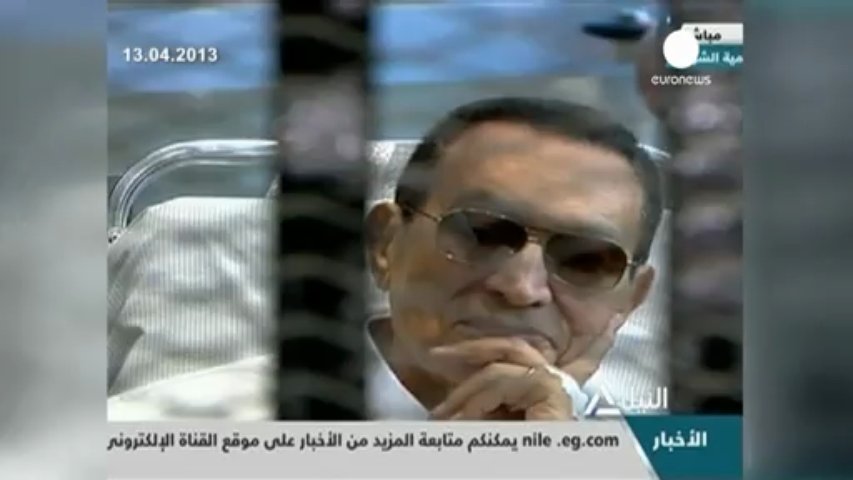 Video Mubarak torna in prigione. L'11 maggio parte nuovo processo
