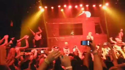 Sleepy Vlog: Wolf Hat and Dubstep