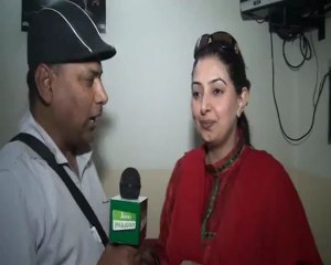 Stage Actress Rubi Anum on Premier Show of Punjabi Film "No Tention"