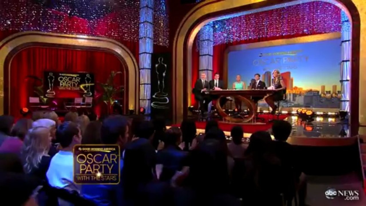 Jennifer lawrence, jack nicholson interruption makes waves a