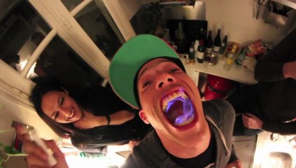 Dans la cuisine de Club Poker Radio avec Raphaël Brunis et du Cointreau flambé