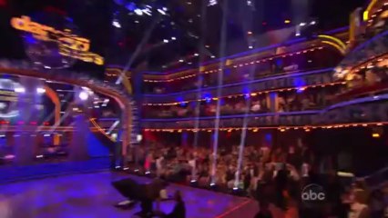 Lisa Vanderpump & Gleb Savchenko - Viennese Waltz