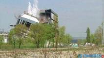 Déconstruction de la centrale électrique de Loire-sur-Rhône : explosion des unités 3 et 4