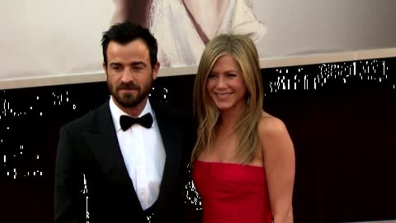 Jennifer Aniston Victim of Justin Theroux's Startling Tricks