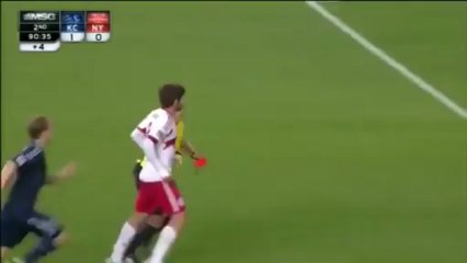 Juninho CARTON ROUGE contre Sporting Kansas City