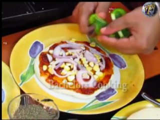 Tossed Babycorn Pizza
