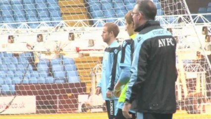 Petrov sconfigge la leucemia e sprona l'Aston Villa