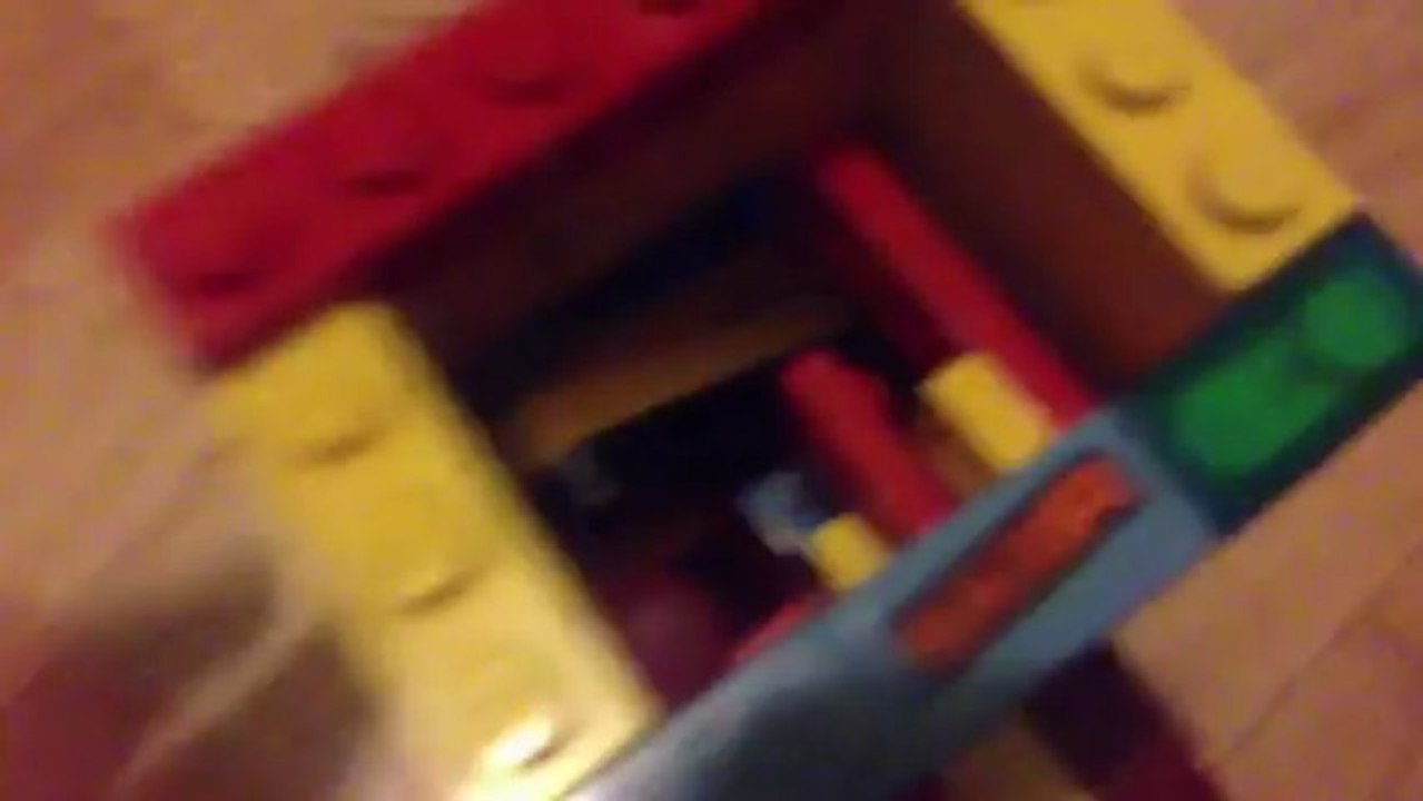 Machine a distribuer des bonbon en lego