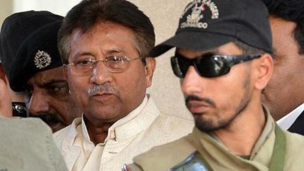 Pakistan court orders Musharraf's arrest