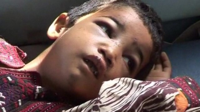 Rescuers try to reach earthquake victims