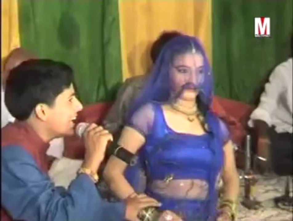 Aake Suta Na Karejwe Main