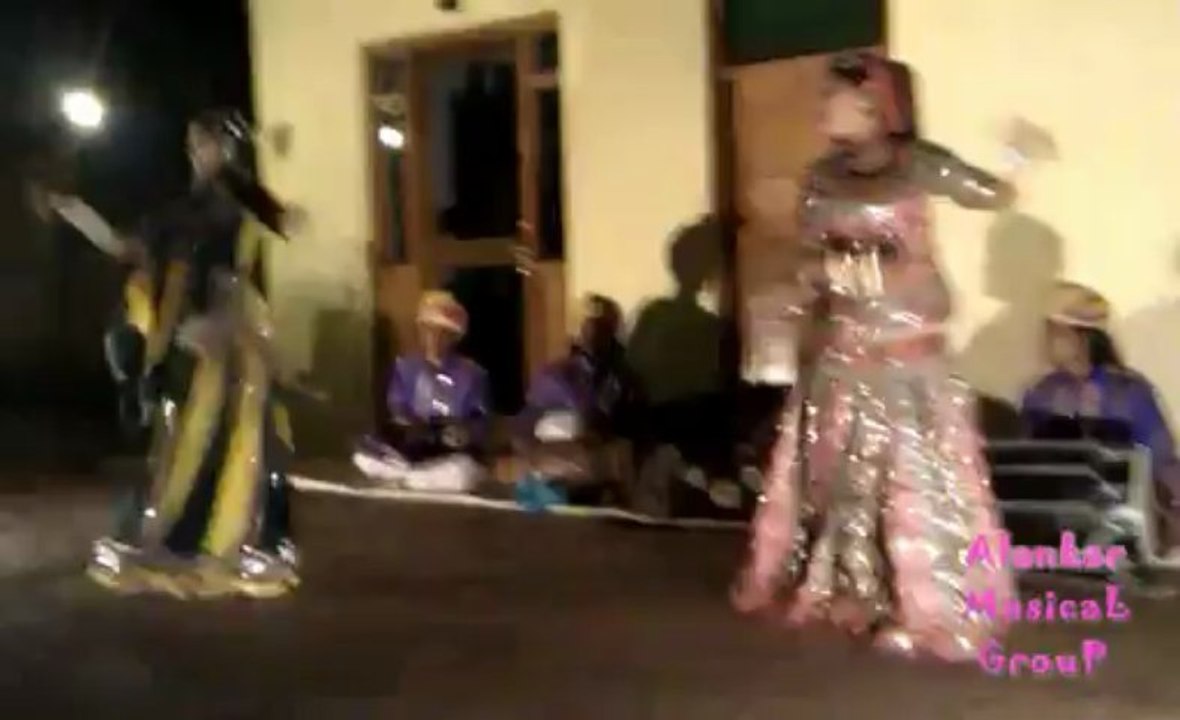 Rajasthani Folk Girls Dancing on Folk Rajasthani Music With Special Acts