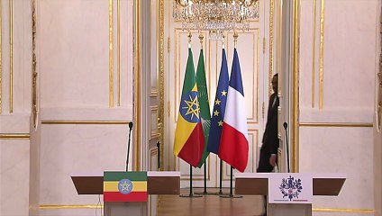 Libération des otages: un "immense soulagement" dit Hollande