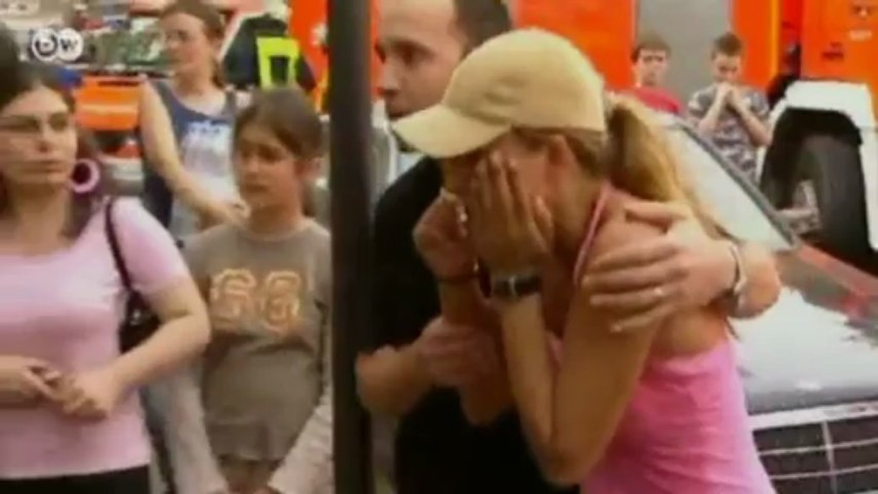 Terrorprozess - Gericht verschiebt das NSU Verfahren | Politik direkt