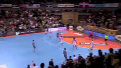 Le Toulousain Alexandros Vasilakis inscrit un but plein de malice face à Chambéry lors de la 21e journée de D1