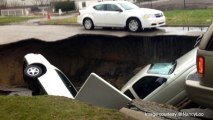 Chicago Sinkhole Swallows Three Cars, Injures One