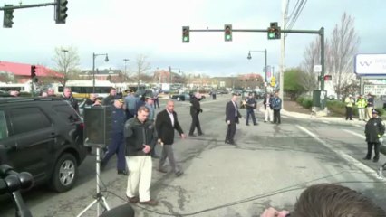 All Boston residents must stay indoors: governor