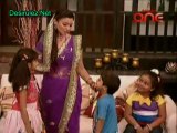 Jhilmil Sitaron Ka Aangan Hoga 19th April  2013 pt2