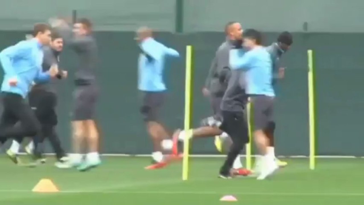 Trotz 13 Punkten Rückstand: ManCity glaubt an Titelverteidigung