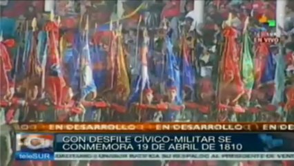Maduro es "arropado" por el chavismo en su investidura