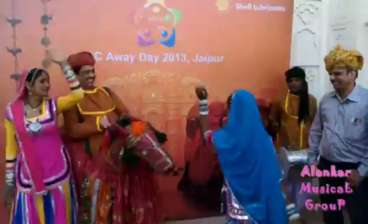 Shell Lubricant Delegates Enjoying Kacchi Ghori Dance & Dress Up organised by Alankar Musical Group in Jaipur