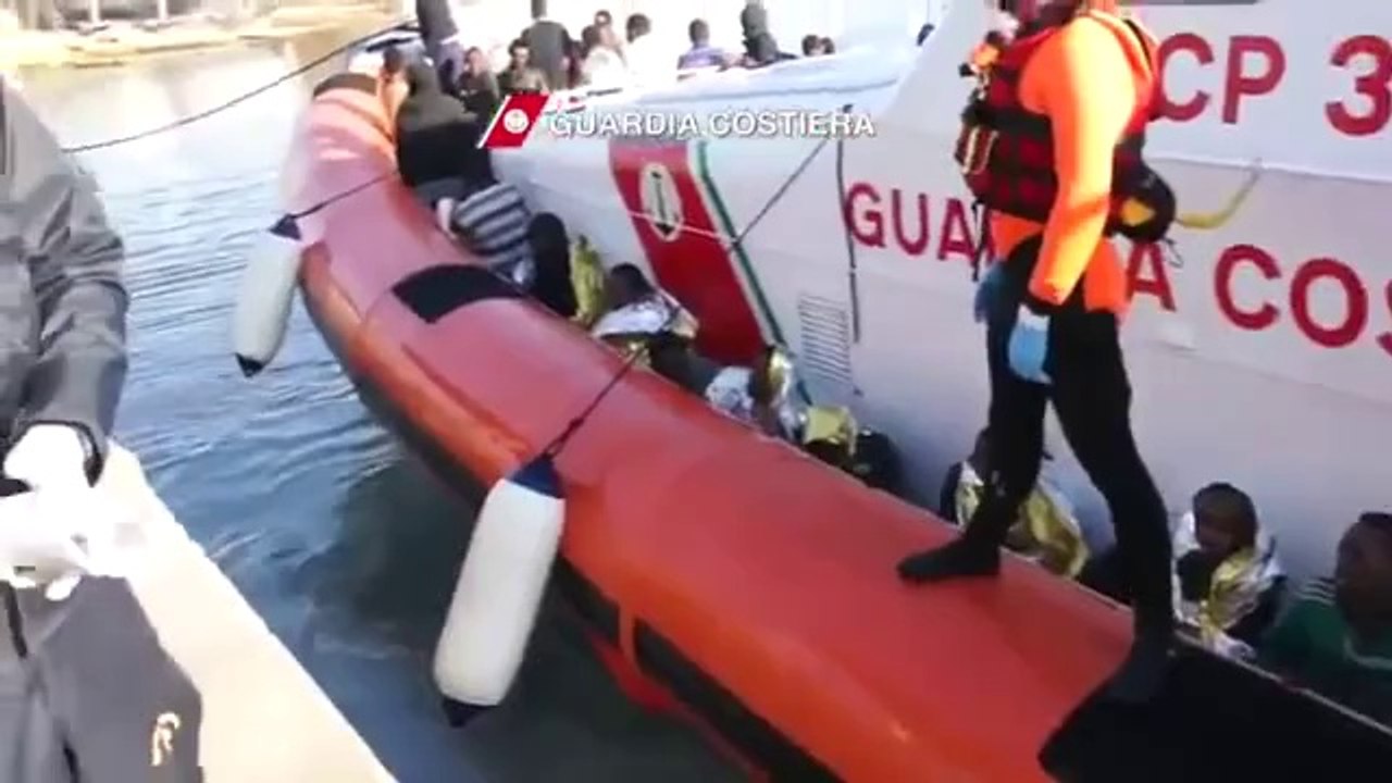 Lampedusa (AG) - Nuovi sbarchi (19.04.13)