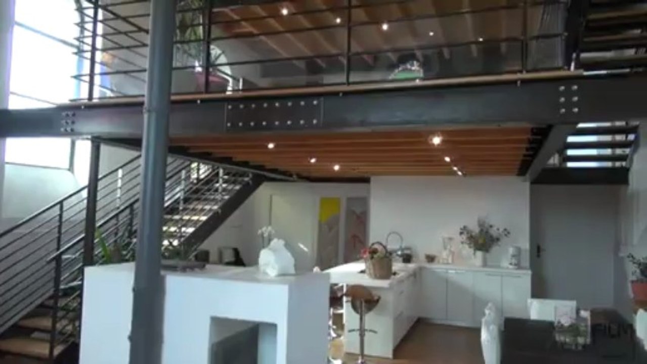 Le Couvent, chambres d'hôtes en Auvergne Réalisations Altifilm - Prises de vue aériennes par drones radiocommandés - fpv