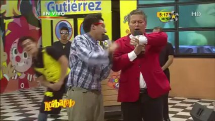 El Hijo del Ninja le rompe la camisa a Cipriano