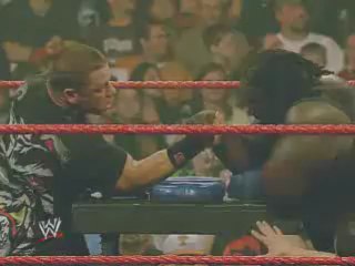 john cena vs mark henry bras de feer